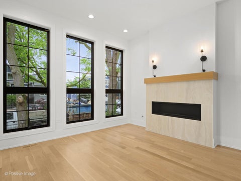 Tiny photo for 2714 N Magnolia Avenue, Chicago, IL 60614 (MLS # 12687037)