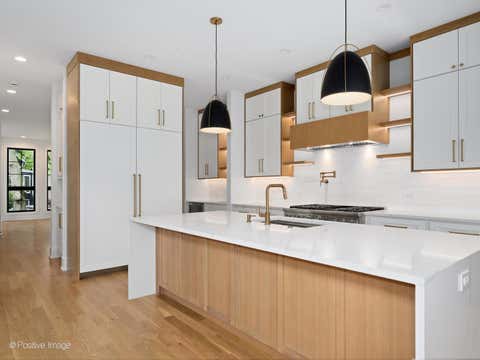 Tiny photo for 2714 N Magnolia Avenue, Chicago, IL 60614 (MLS # 12687037)