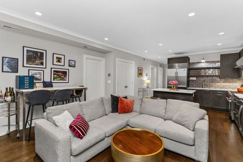 Tiny photo for 647 W Melrose Street #5, Chicago, IL 60657 (MLS # 12480664)