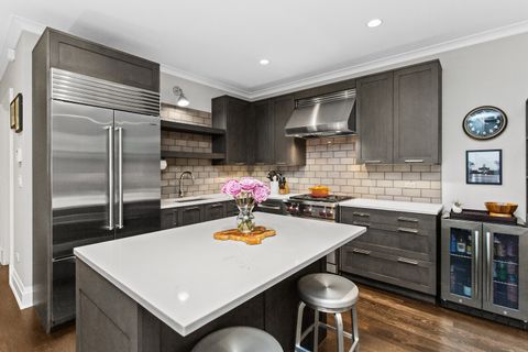 Tiny photo for 647 W Melrose Street #5, Chicago, IL 60657 (MLS # 12480664)