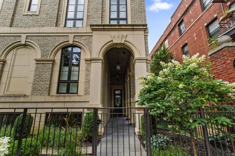Tiny photo for 647 W Melrose Street #5, Chicago, IL 60657 (MLS # 12480664)