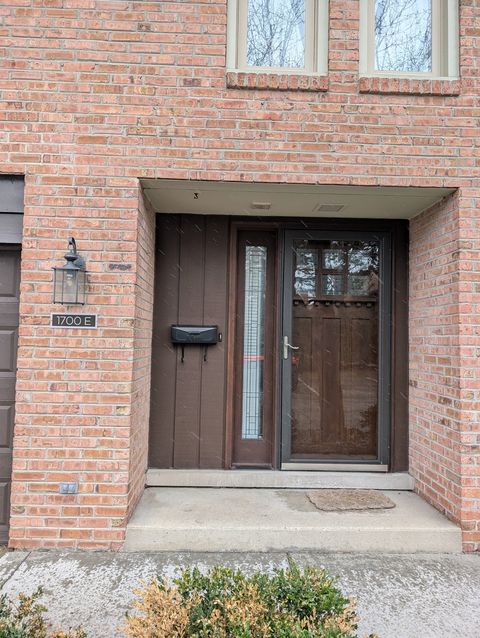 1700 Wildberry Drive E Glenview IL 60025