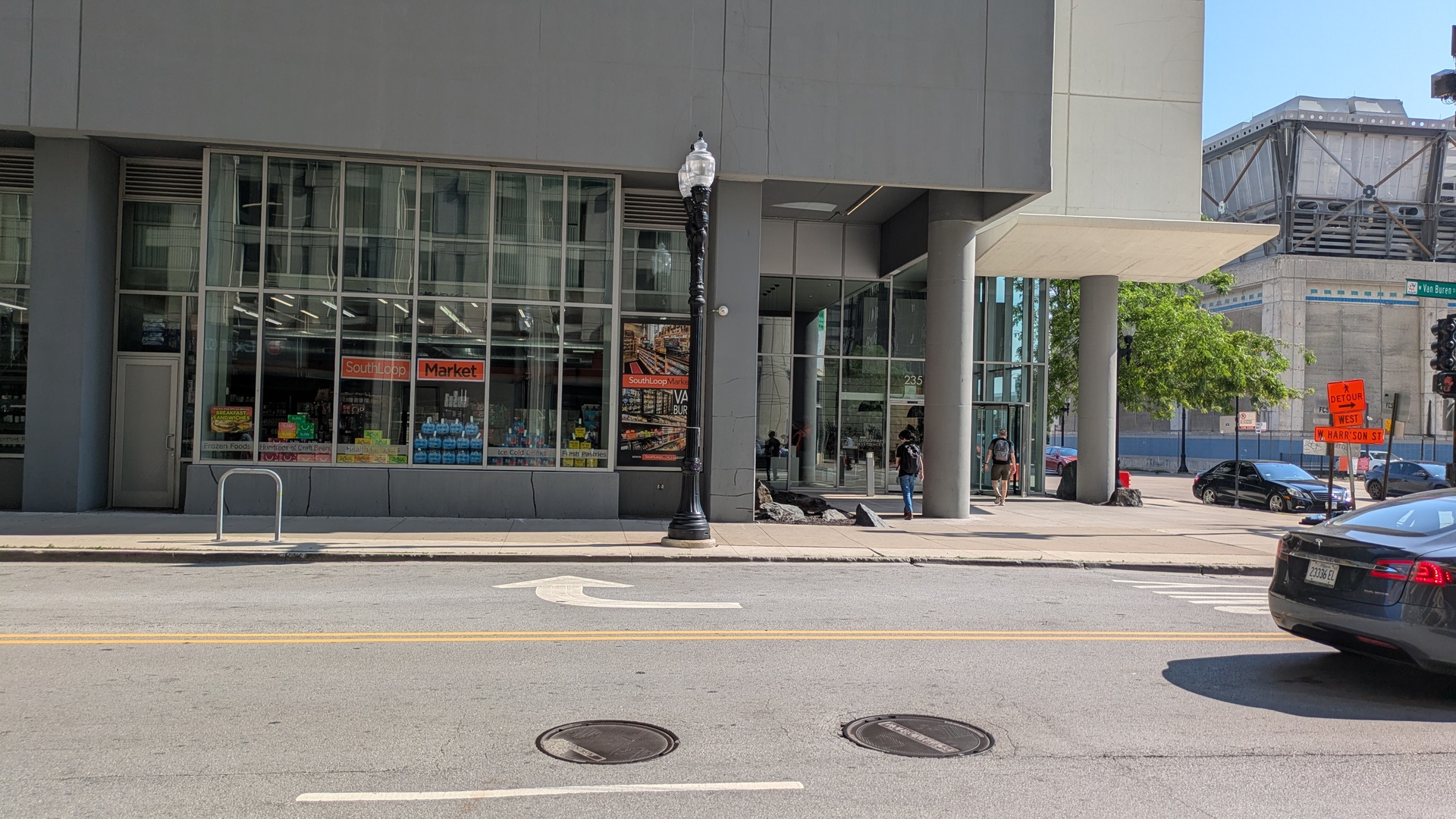 235 W Van Buren Street 2820