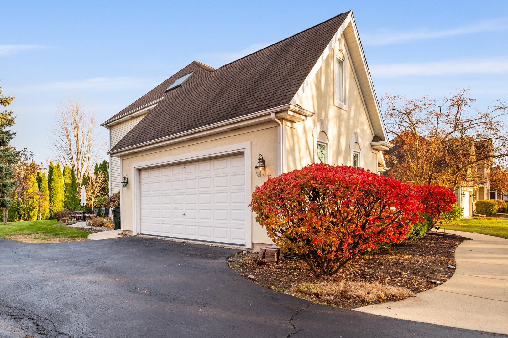 142 N Dixon Drive