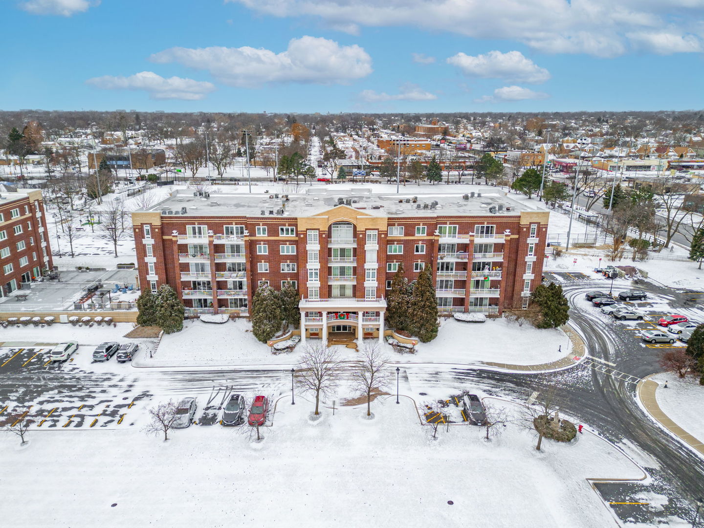 7081 W Touhy Avenue 402