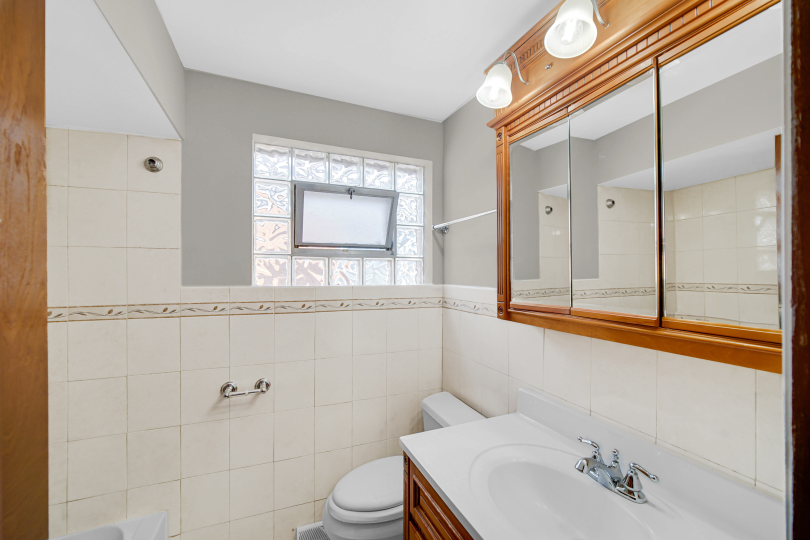 1007 W 110TH Street