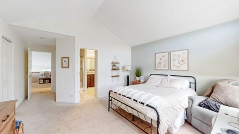 Tiny photo for 966 Mesa Drive, Lake In The Hills, IL 60156 (MLS # 12546427)