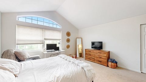 Tiny photo for 966 Mesa Drive, Lake In The Hills, IL 60156 (MLS # 12546427)