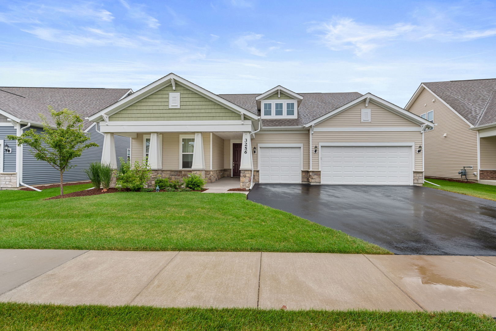 3256 Lincoln Prairie Boulevard