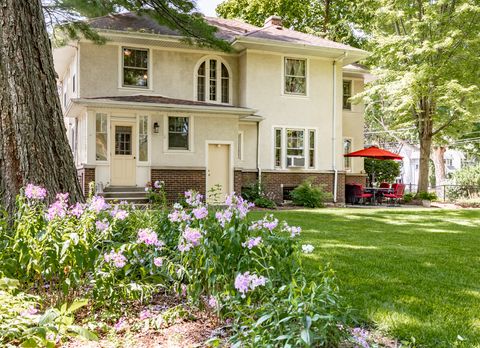 Tiny photo for 650 Park Street, Elgin, IL 60120 (MLS # 12491940)