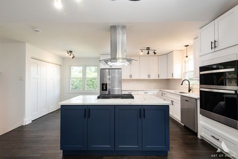 Tiny photo for 10134 S 87th Court, Palos Hills, IL 60465 (MLS # 12508103)