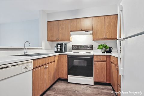 Tiny photo for 33720 N Royal Oak Lane #206, Grayslake, IL 60030 (MLS # 12429062)