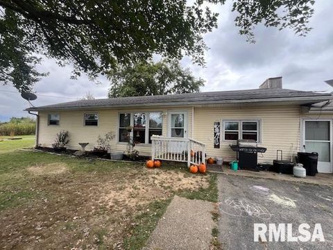 Photo of 15063 LIGHTHOUSE Road, Pittsburg, IL 62974 (MLS # EB460037)