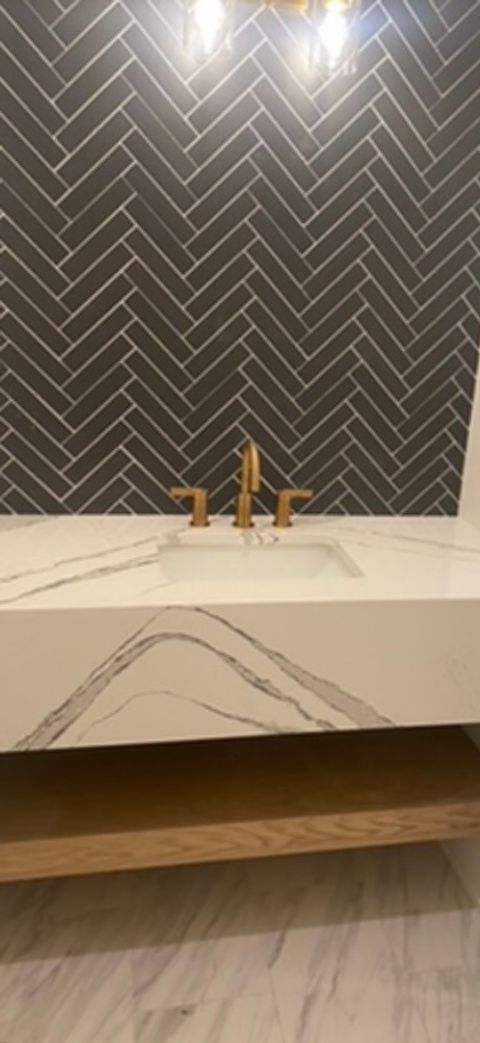 Tiny photo for 570 S Parkside Avenue, Elmhurst, IL 60126 (MLS # 12508547)