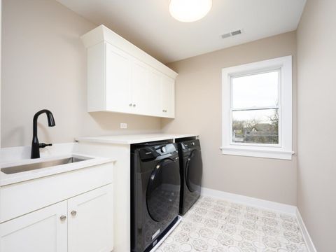 Tiny photo for 570 S Parkside Avenue, Elmhurst, IL 60126 (MLS # 12508547)