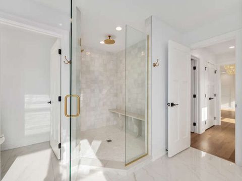 Tiny photo for 570 S Parkside Avenue, Elmhurst, IL 60126 (MLS # 12508547)