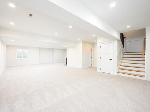 Tiny photo for 570 S Parkside Avenue, Elmhurst, IL 60126 (MLS # 12508547)