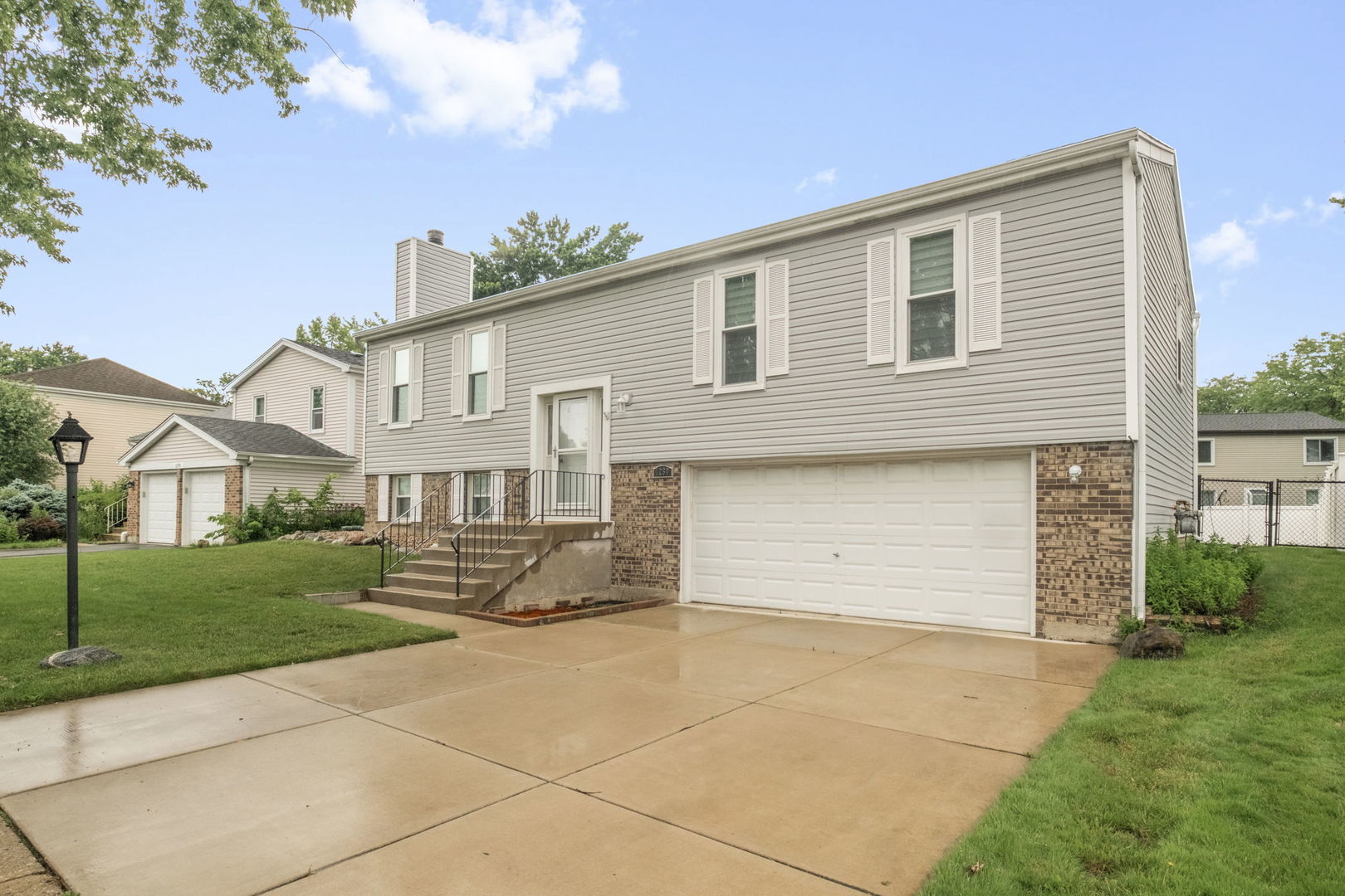 1260 Waterbury Lane