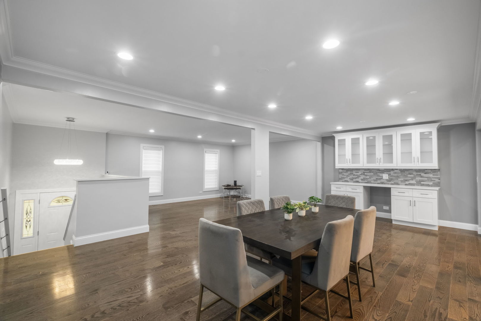 1260 Waterbury Lane