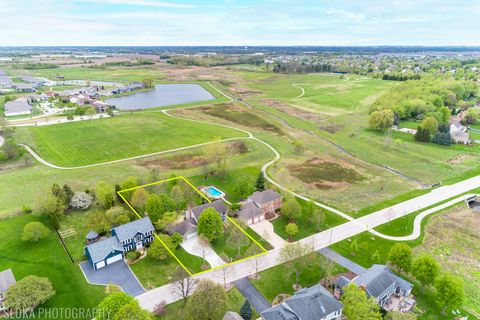 Tiny photo for Algonquin, IL 60102 (MLS # 12624224)