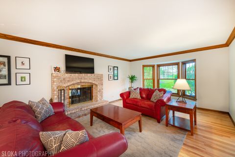 Tiny photo for Algonquin, IL 60102 (MLS # 12624224)