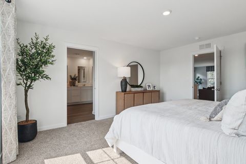 Tiny photo for 314 Astor Court, Elgin, IL 60124 (MLS # 12504968)