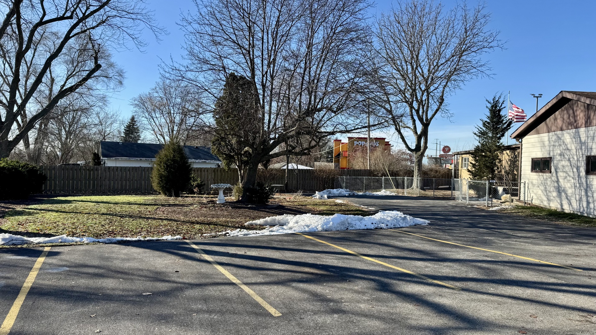 304 E Hawthorne Drive 304