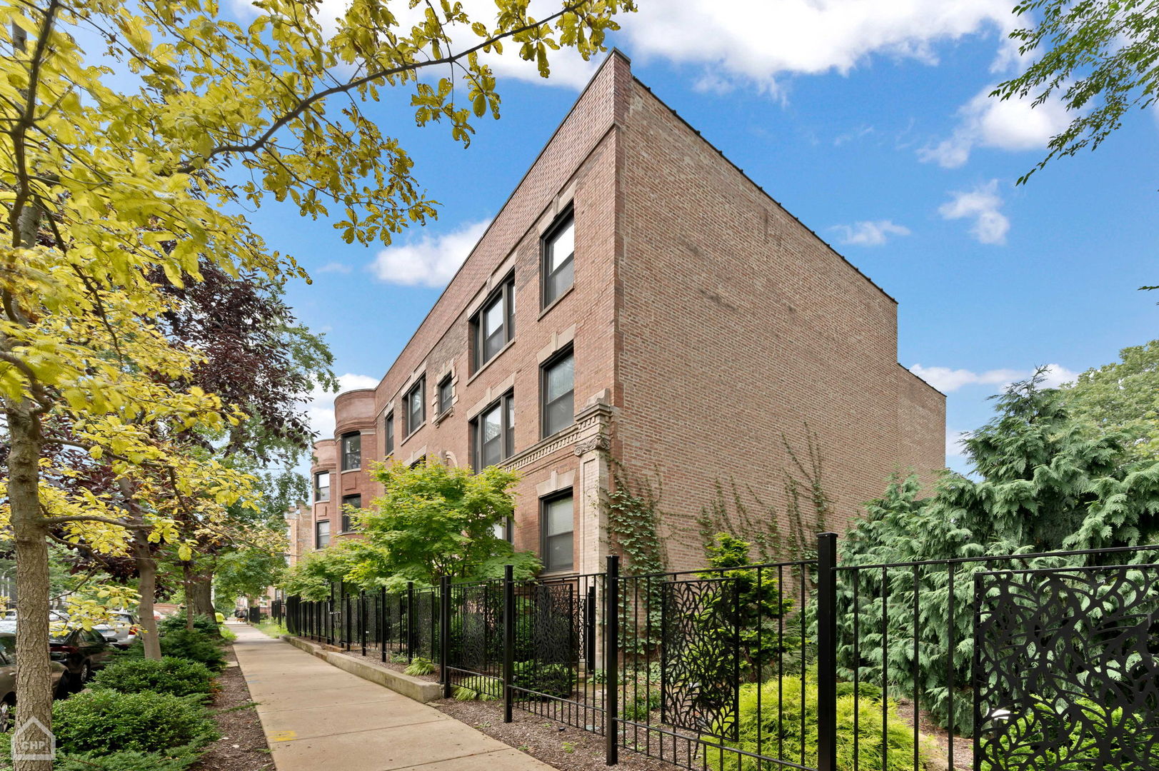 4002 S Calumet Avenue