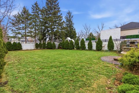 Tiny photo for 395 S Scott Street, Elmhurst, IL 60126 (MLS # 12621105)