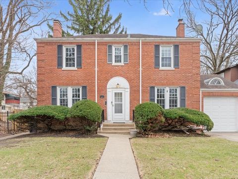 Photo of 2123 W 107th Street, Chicago, IL 60643 (MLS # 12591551)