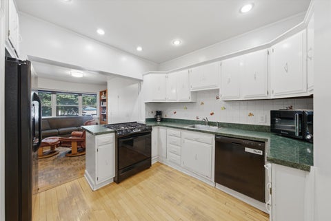 Tiny photo for 937 Wenonah Avenue, Oak Park, IL 60304 (MLS # 12720954)