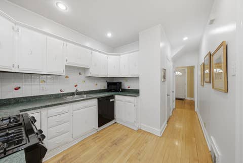 Tiny photo for 937 Wenonah Avenue, Oak Park, IL 60304 (MLS # 12720954)