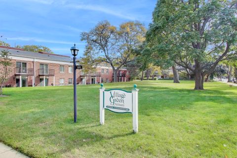 Tiny photo for 800 Ridge Road #114, Wilmette, IL 60091 (MLS # 12504801)