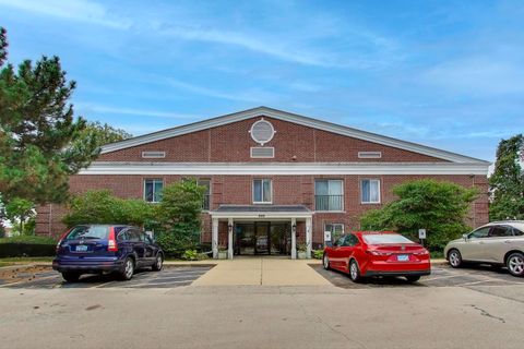 Tiny photo for 800 Ridge Road #114, Wilmette, IL 60091 (MLS # 12504801)