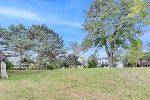 Tiny photo for 800 Ridge Road #114, Wilmette, IL 60091 (MLS # 12504801)