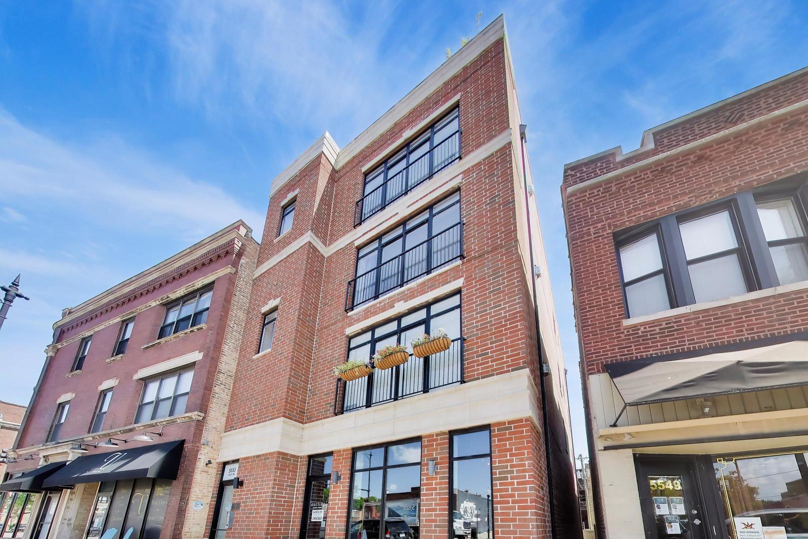 5553 N Clark Street 301