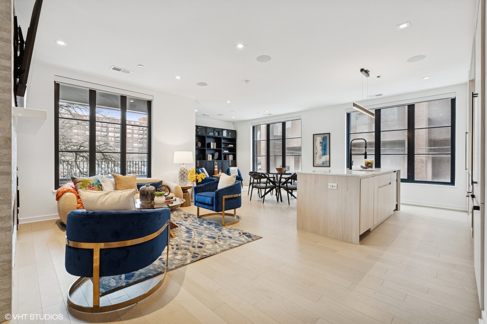 1400 W Monroe Street 2D