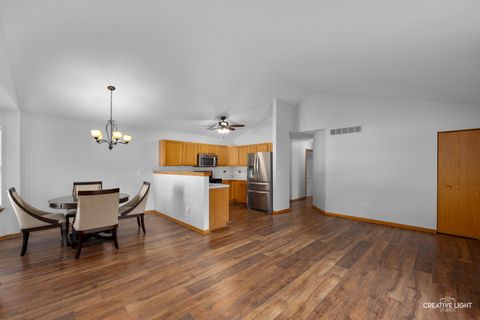 Tiny photo for 1694 WILLOW CIRCLE Drive, Crest Hill, IL 60403 (MLS # 12479841)