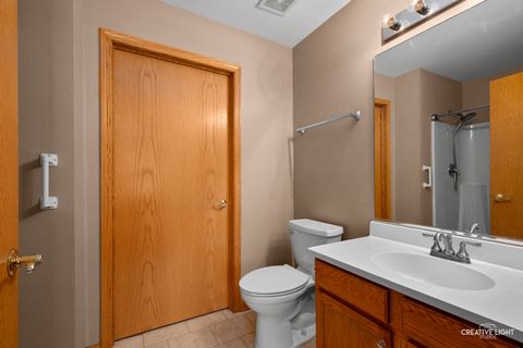 Tiny photo for 1694 WILLOW CIRCLE Drive, Crest Hill, IL 60403 (MLS # 12479841)