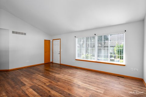 Tiny photo for 1694 WILLOW CIRCLE Drive, Crest Hill, IL 60403 (MLS # 12479841)