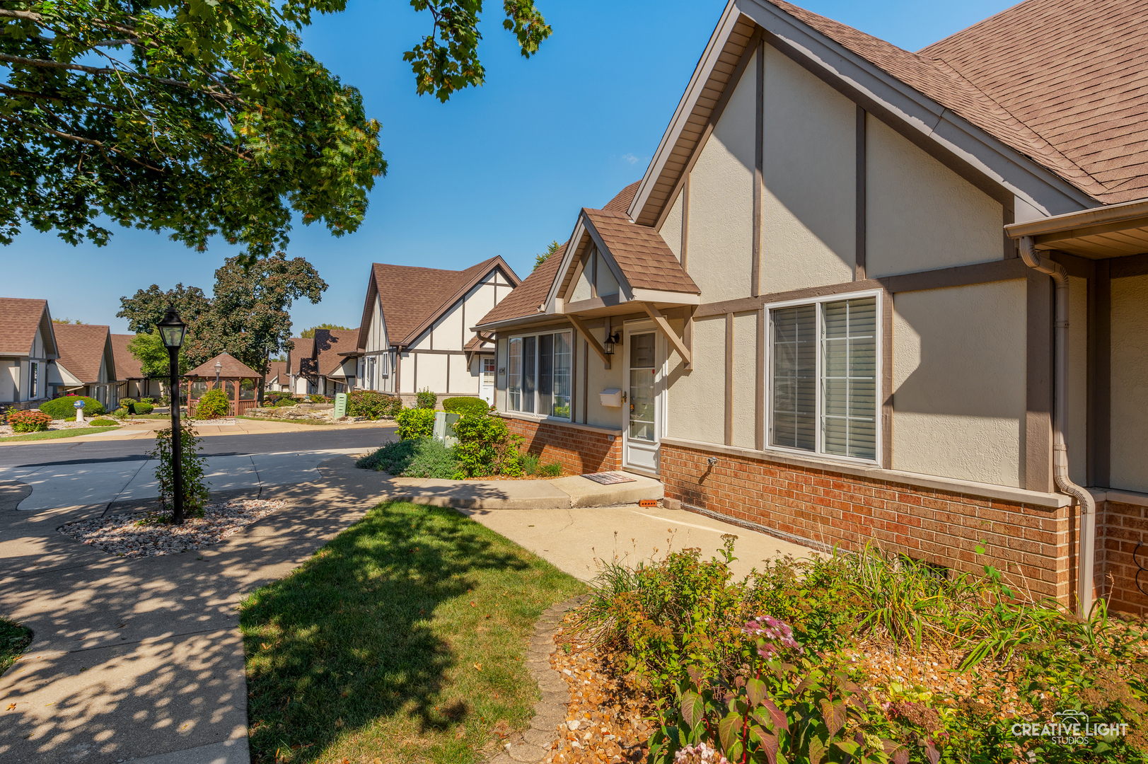 1694 WILLOW CIRCLE Drive