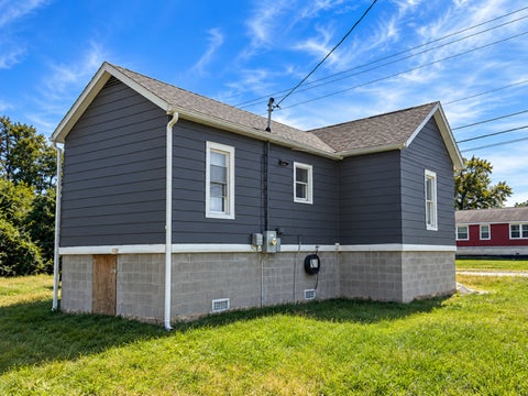 Tiny photo for 128 W North Street, Watseka, IL 60970 (MLS # 12773034)