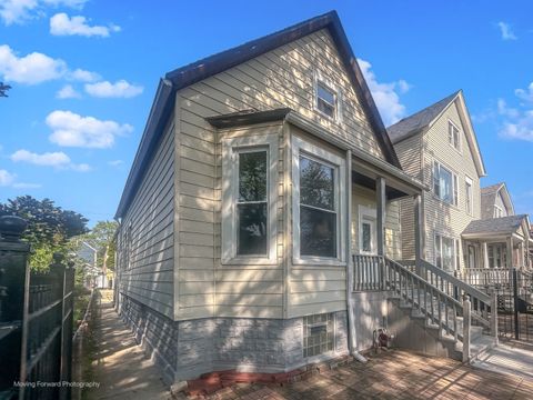 4240 S Campbell Avenue Chicago IL 60632