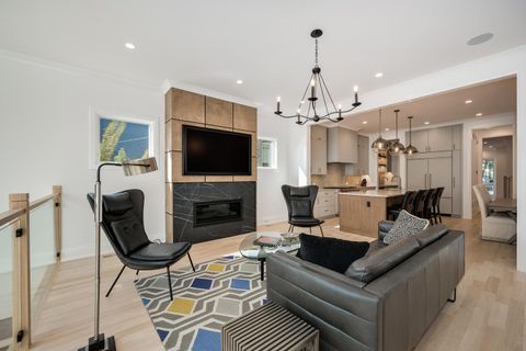 Tiny photo for 2205 W Huron Street, Chicago, IL 60612 (MLS # 12583477)