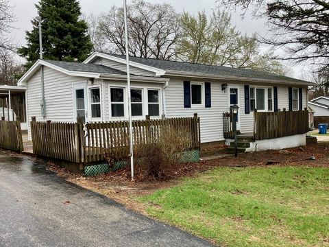 Tiny photo for 3311 B Street, Rock Falls, IL 61071 (MLS # 12609394)