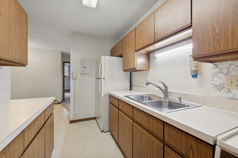 Tiny photo for 530 E Highland Avenue #A2, Villa Park, IL 60181 (MLS # 12495940)