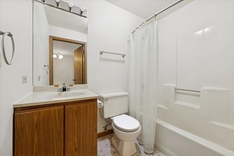 Tiny photo for 530 E Highland Avenue #A2, Villa Park, IL 60181 (MLS # 12495940)