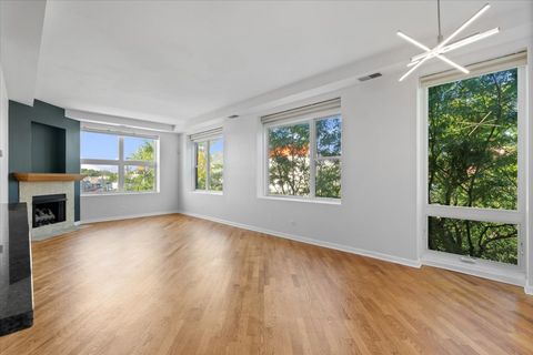 Tiny photo for 2337 W Wolfram Street #415, Chicago, IL 60618 (MLS # 12462733)