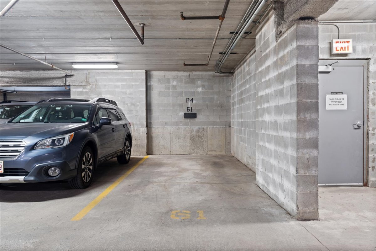 Chicago, Illinois 60618, United States, 2 Bedrooms Bedrooms, ,2 BathroomsBathrooms,Residential,Active,213770