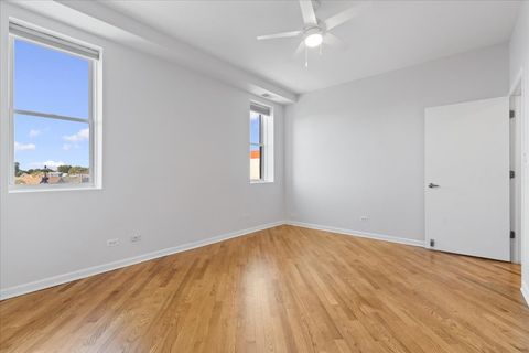 Tiny photo for 2337 W Wolfram Street #415, Chicago, IL 60618 (MLS # 12462733)